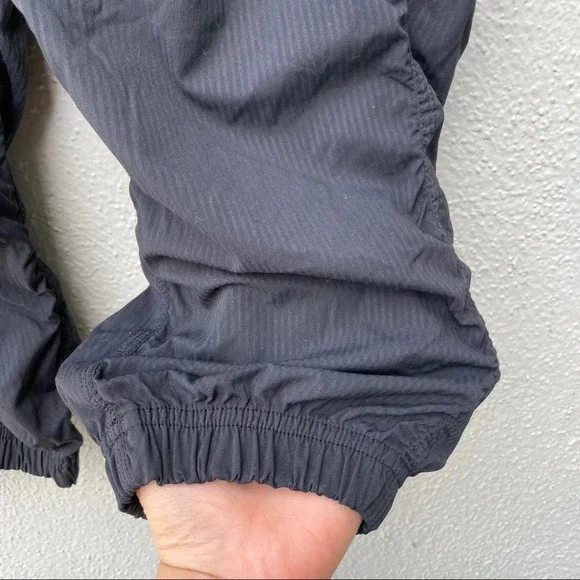 Ivivva cropped studio pants 12 - Picture 5 of 5